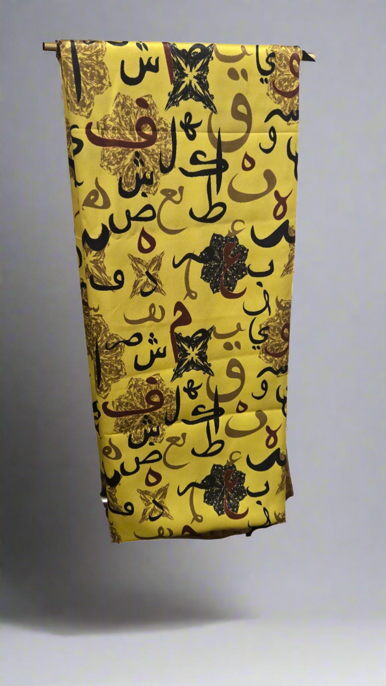 Laal Dupatta! Statment Scarf!
