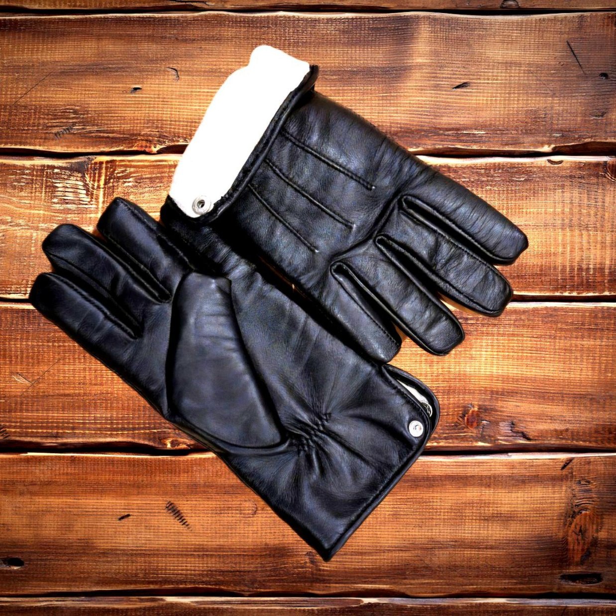 Luxurious Sheepskin Leather gloves with elegant stitching and cashmere lining